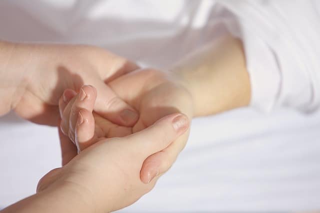 Riabilitazione motoria ad Abano Terme: perfeziona le tue cure tradizionali 2 treatment 1327811 640