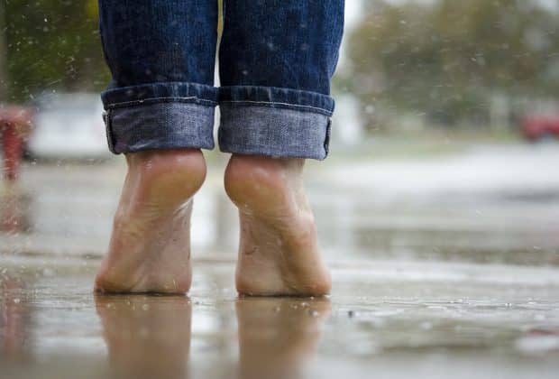 barefoot